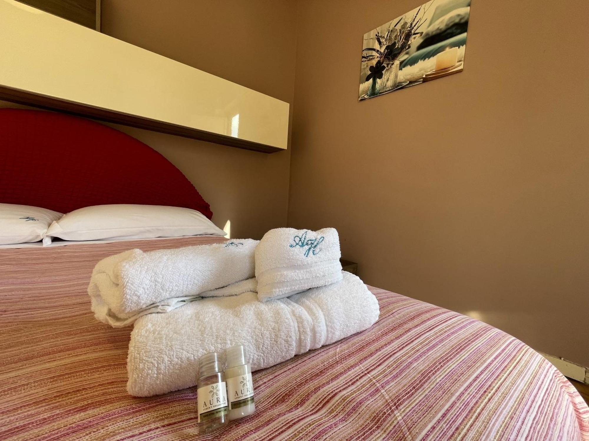 2 Apartments - Akragas Home 1 & 2 On Via Atenea City Center With View Agrigento Exterior foto
